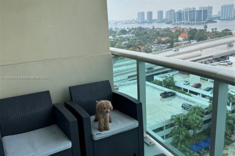 Copropriété à louer à Sunny Isles Beach, Floride: 1 chambre, 93.37 m2 № 2155120 - photo 5