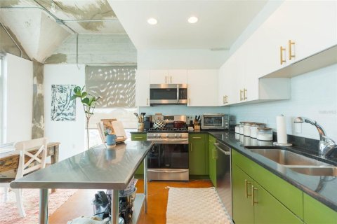 Condominio en alquiler en Tampa, Florida, 1 dormitorio, 85.93 m2 № 1821459 - foto 18