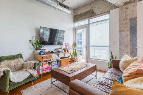 Condominio en alquiler en Tampa, Florida, 1 dormitorio, 85.93 m2 № 1821459 - foto 15