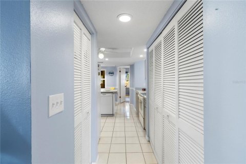 Condominio en venta en Holiday, Florida, 2 dormitorios, 122.45 m2 № 2093956 - foto 21