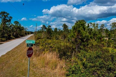 Terreno en venta en Punta Gorda, Florida № 1521628 - foto 2