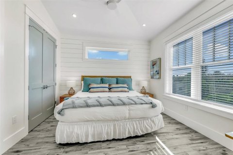 Casa en venta en Bradenton Beach, Florida, 7 dormitorios, 272.95 m2 № 1904618 - foto 22