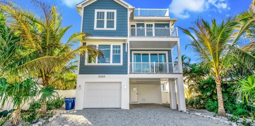 Casa en Bradenton Beach, Florida 7 dormitorios, 272.95 m2 № 1904618