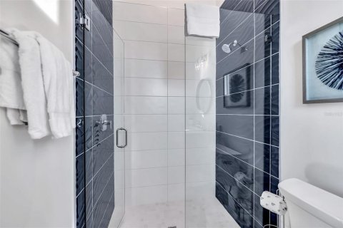 Casa en venta en Bradenton Beach, Florida, 7 dormitorios, 272.95 m2 № 1904618 - foto 27