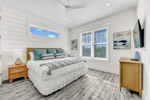 Casa en venta en Bradenton Beach, Florida, 7 dormitorios, 272.95 m2 № 1904618 - foto 21