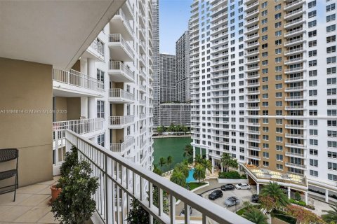 Condominio en venta en Miami, Florida, 1 dormitorio, 74.88 m2 № 1952037 - foto 17