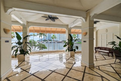 Condominio en venta en Miami, Florida, 1 dormitorio, 74.88 m2 № 1952037 - foto 20