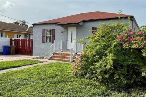 House in Deerfield Beach, Florida 4 bedrooms, 105.91 sq.m. № 2084057 - photo 3