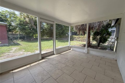Apartment in Venice, Florida 2 bedrooms, 72.74 sq.m. № 2394218 - photo 12
