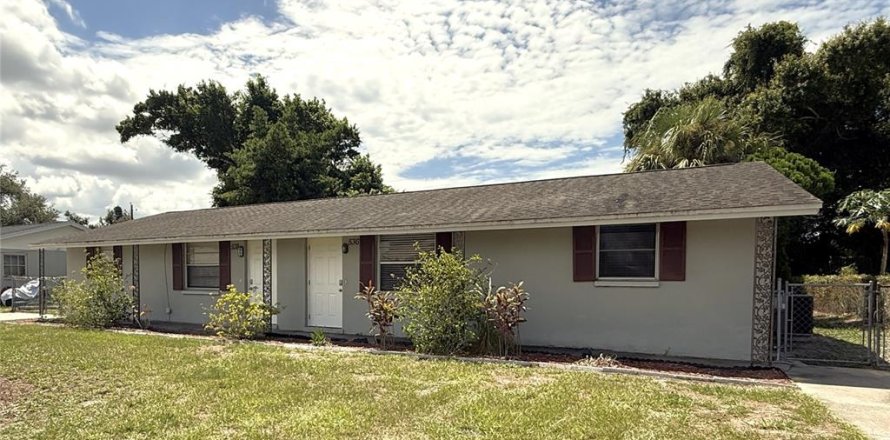 Apartment in Venice, Florida 2 bedrooms, 72.74 sq.m. № 2394218