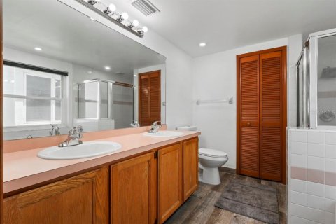 Villa ou maison à vendre à Orlando, Floride: 3 chambres, 199.93 m2 № 2420428 - photo 25