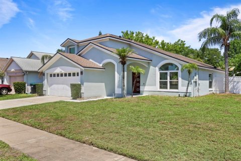 Villa ou maison à vendre à Orlando, Floride: 3 chambres, 199.93 m2 № 2420428 - photo 4