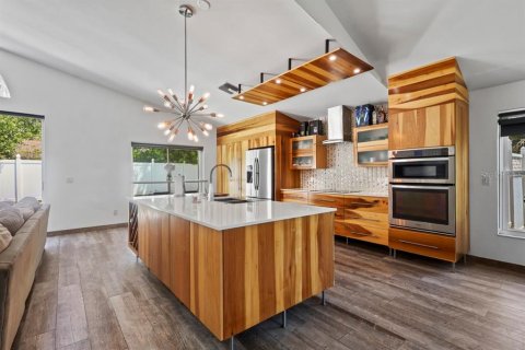 Villa ou maison à vendre à Orlando, Floride: 3 chambres, 199.93 m2 № 2420428 - photo 12