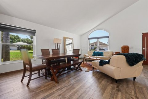 Villa ou maison à vendre à Orlando, Floride: 3 chambres, 199.93 m2 № 2420428 - photo 8