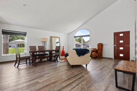 Villa ou maison à vendre à Orlando, Floride: 3 chambres, 199.93 m2 № 2420428 - photo 7