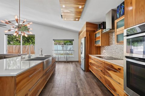 Villa ou maison à vendre à Orlando, Floride: 3 chambres, 199.93 m2 № 2420428 - photo 10