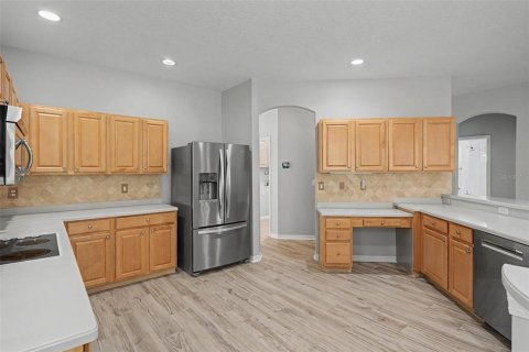 House in Tampa, Florida 4 bedrooms, 247.31 sq.m. № 2396110 - photo 13