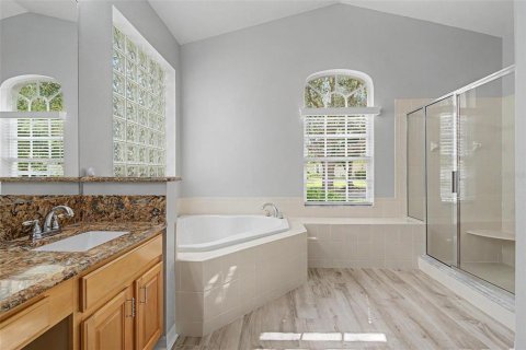 House in Tampa, Florida 4 bedrooms, 247.31 sq.m. № 2396110 - photo 25