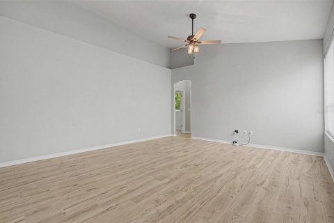 House in Tampa, Florida 4 bedrooms, 247.31 sq.m. № 2396110 - photo 20