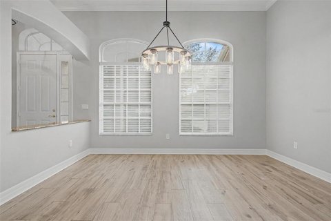 House in Tampa, Florida 4 bedrooms, 247.31 sq.m. № 2396110 - photo 8