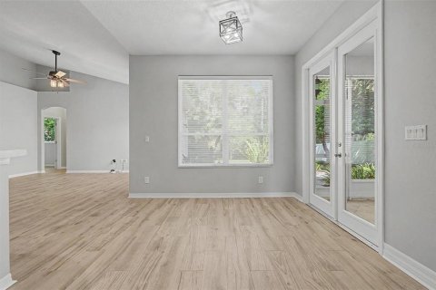 House in Tampa, Florida 4 bedrooms, 247.31 sq.m. № 2396110 - photo 17