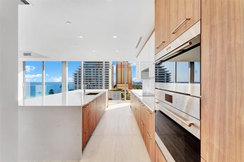 Condominio en venta en Fort Lauderdale, Florida, 4 dormitorios, 301 m2 № 2374848 - foto 28