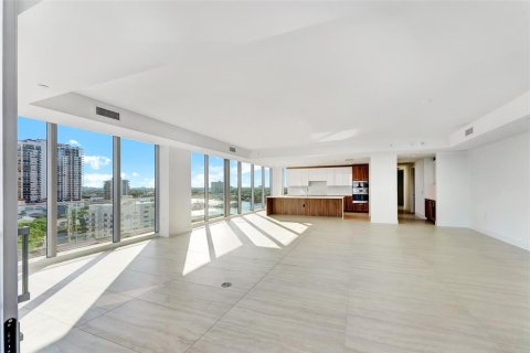Condominio en venta en Fort Lauderdale, Florida, 4 dormitorios, 301 m2 № 2374848 - foto 9