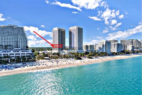 Condominio en Fort Lauderdale, Florida, 4 dormitorios № 2374848