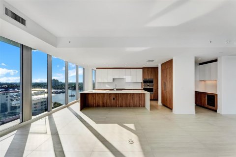 Condominio en venta en Fort Lauderdale, Florida, 4 dormitorios, 301 m2 № 2374848 - foto 24