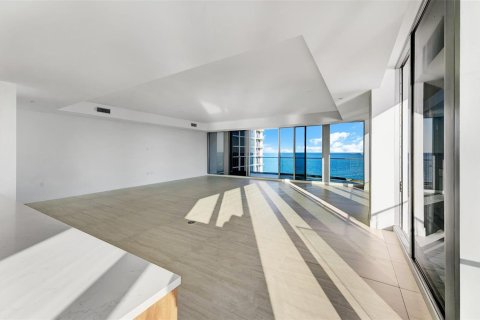 Condominio en venta en Fort Lauderdale, Florida, 4 dormitorios, 301 m2 № 2374848 - foto 8
