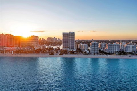 Condominio en venta en Fort Lauderdale, Florida, 4 dormitorios, 301 m2 № 2374848 - foto 11