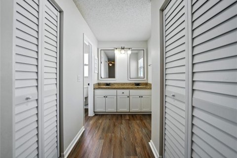 House in Lakeland, Florida 2 bedrooms, 125.42 sq.m. № 1673461 - photo 25