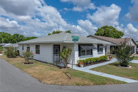 House in Lakeland, Florida 2 bedrooms, 125.42 sq.m. № 1673461 - photo 3