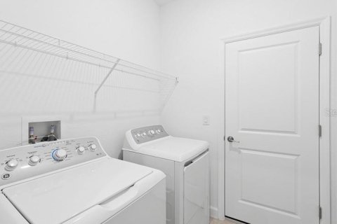 House in Englewood, Florida 2 bedrooms, 145.3 sq.m. № 1840530 - photo 8