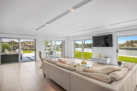 Villa ou maison à louer à Fort Lauderdale, Floride: 3 chambres, 177.81 m2 № 2274470 - photo 17