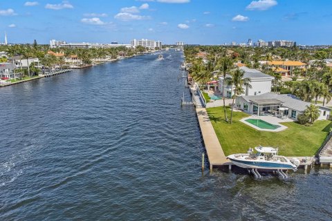 Villa ou maison à louer à Fort Lauderdale, Floride: 3 chambres, 177.81 m2 № 2274470 - photo 2