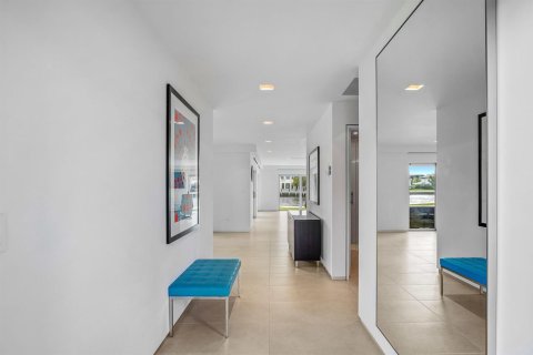 Villa ou maison à louer à Fort Lauderdale, Floride: 3 chambres, 177.81 m2 № 2274470 - photo 10