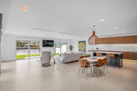 Villa ou maison à louer à Fort Lauderdale, Floride: 3 chambres, 177.81 m2 № 2274470 - photo 14