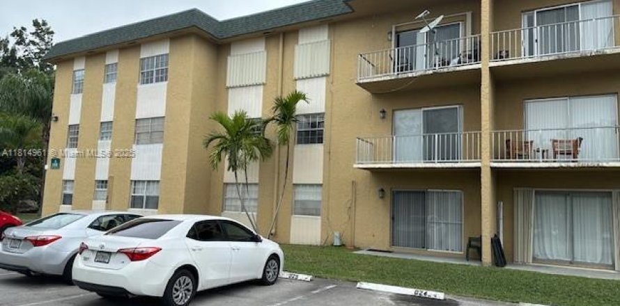 Condo in Miami, Florida, 2 bedrooms № 1768410