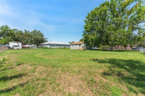 House in Eagle Lake, Florida 2 bedrooms, 53.51 sq.m. № 1737002 - photo 23