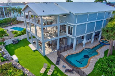 Casa en venta en Key Largo, Florida, 4 dormitorios, 271.83 m2 № 1811392 - foto 1