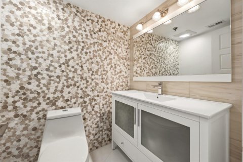 Copropriété à vendre à Palm Beach, Floride: 3 chambres, 196.86 m2 № 2262218 - photo 29