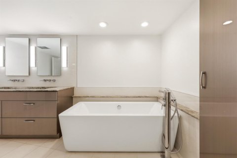 Copropriété à vendre à Palm Beach, Floride: 3 chambres, 196.86 m2 № 2262218 - photo 25