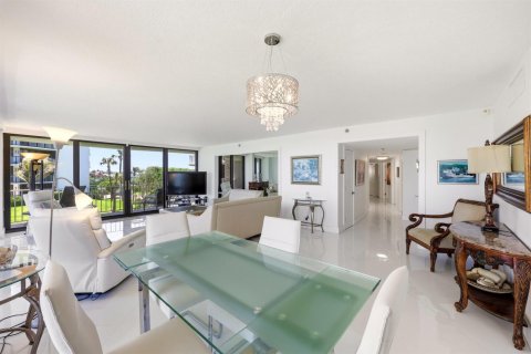 Copropriété à vendre à Palm Beach, Floride: 3 chambres, 196.86 m2 № 2262218 - photo 12