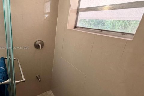Immobilier commercial à vendre à Opa-locka, Floride: 130.81 m2 № 2187178 - photo 14