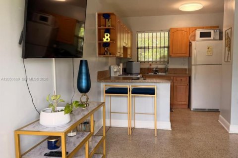 Immobilier commercial à vendre à Opa-locka, Floride: 130.81 m2 № 2187178 - photo 11