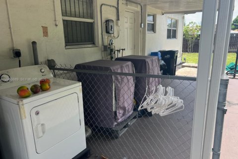 Immobilier commercial à vendre à Opa-locka, Floride: 130.81 m2 № 2187178 - photo 24