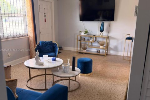 Immobilier commercial à vendre à Opa-locka, Floride: 130.81 m2 № 2187178 - photo 16