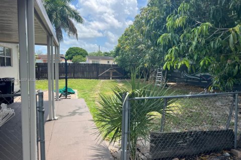 Immobilier commercial à vendre à Opa-locka, Floride: 130.81 m2 № 2187178 - photo 22