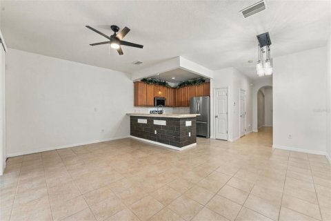 Touwnhouse à vendre à Pinellas Park, Floride: 3 chambres, 131.92 m2 № 2410329 - photo 15